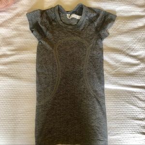 Gray Lululemon top